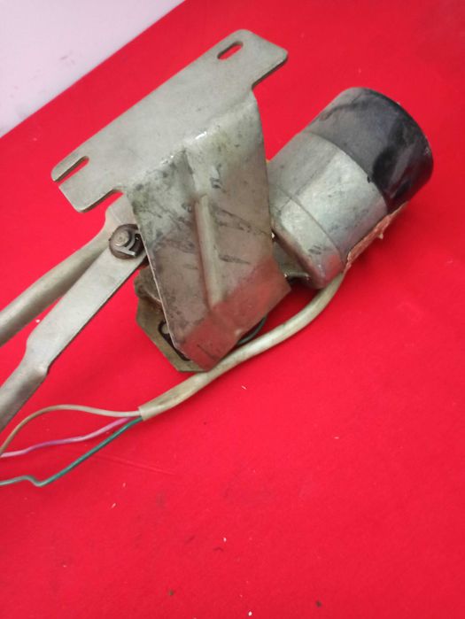 Silnik wycieraczek Wołga