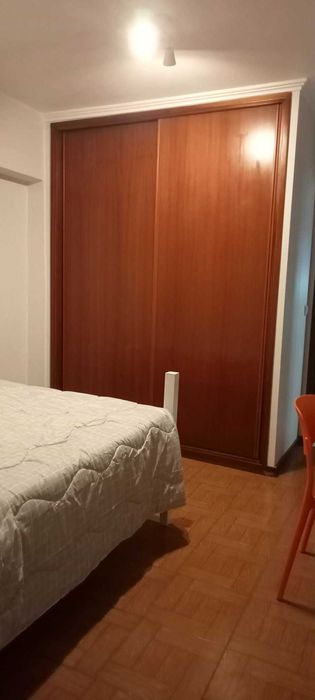 Apartamento T1 para arrendamento em Santo António Funchal