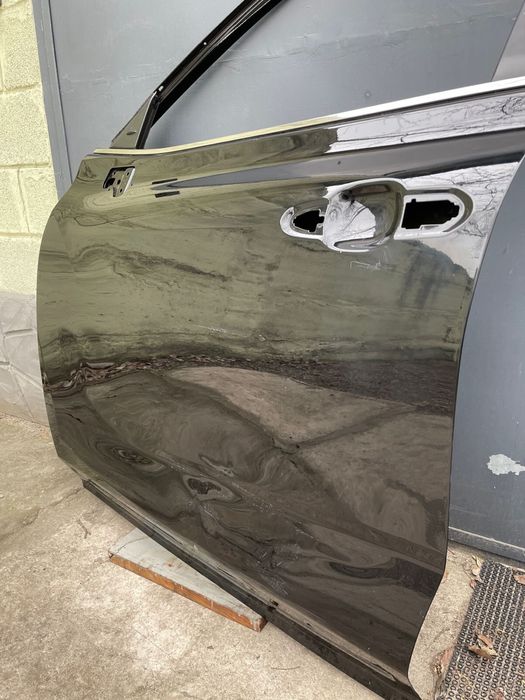 Toyota highlander - Двері передні