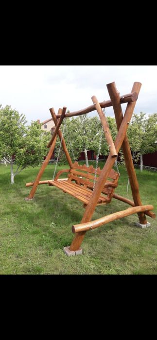 Гойдалка дубова.  Качеля