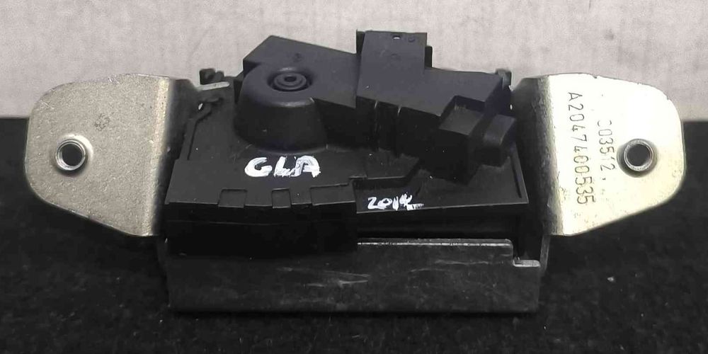 Fechadura / Fecho da Mala A2047400535 - MERCEDES-BENZ GLA-CLASS