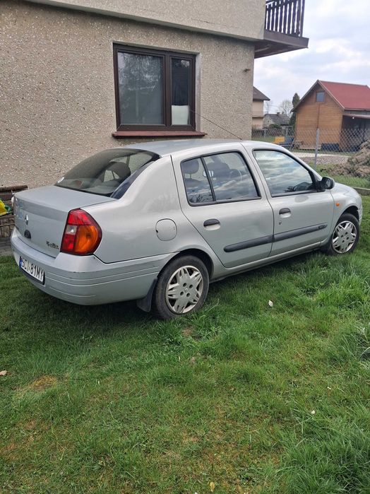 Samochod renault thalia