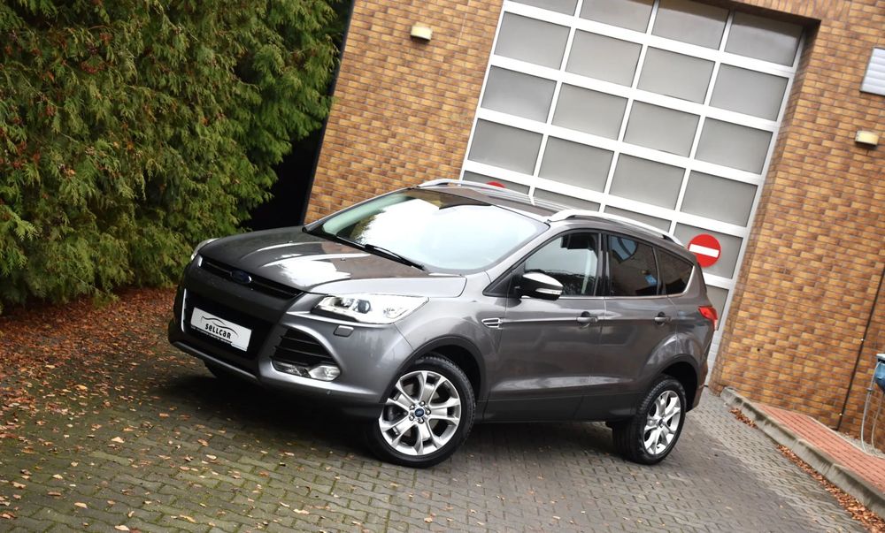Ford Kuga Gwarancja* Udokumentowany przebieg* 4x4* Automat* Titanium* Xenon* PDC