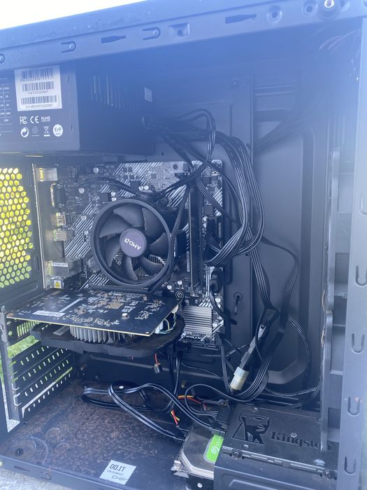 vendo ou troco 2 torres gaming descricao de componentes em foto