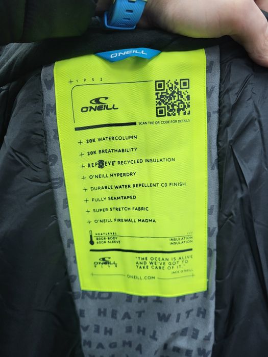 Продам чоловічу гірськолижну куртку O'Neill Total Disorder оригінал