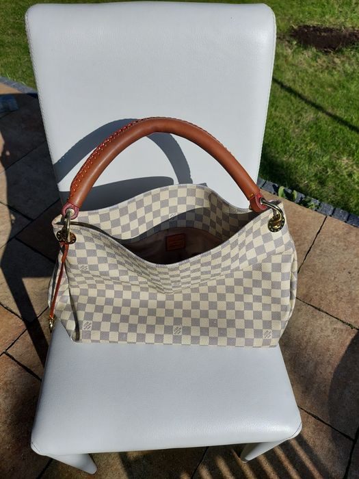 Louis Vuitton Artsy