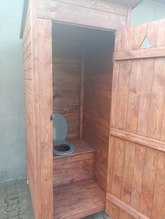 WC drewniane ogrodowe