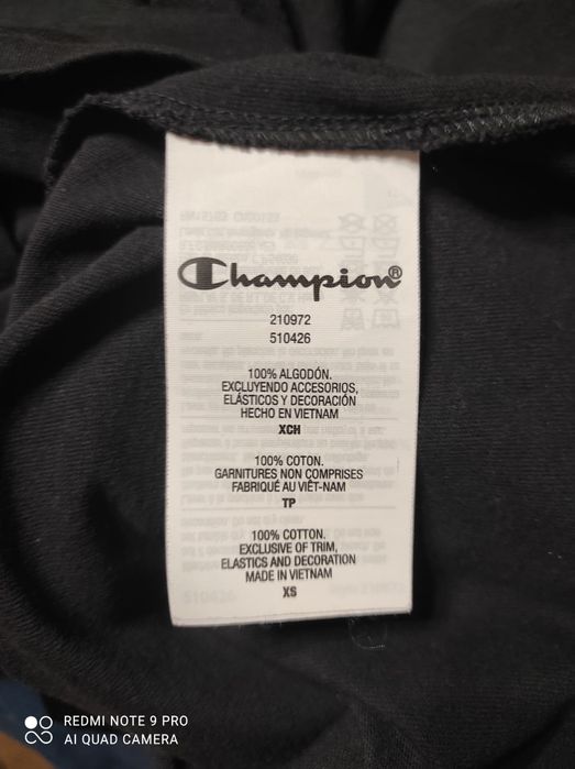 Sprzedam t-shirt damski marki Champion, kolor czarny, rozmiar XS, stan
