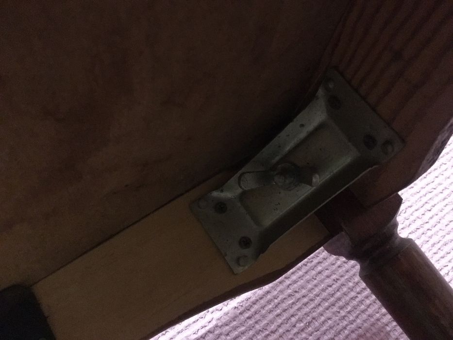 Журнальний столик для дачи