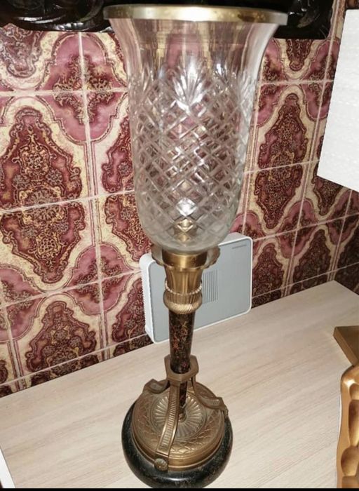 Selling two golden items64751242584834122