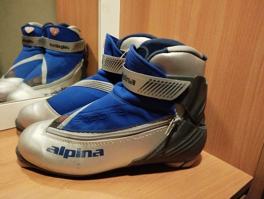 Беговые лыжные ботинки "Alpina", p.42 (26 cм) NNN, из Германии
