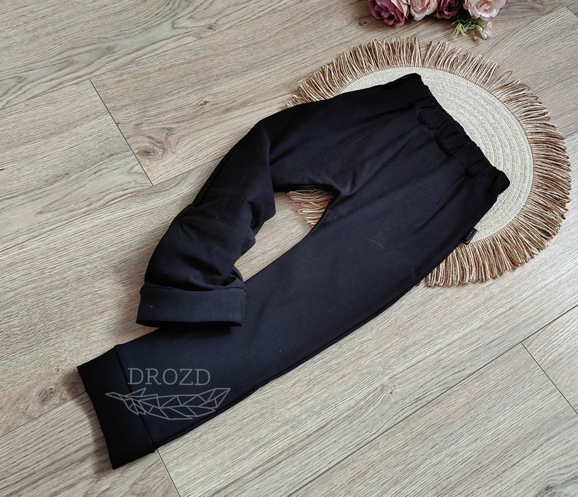 Spodnie dresowe baggy r.104
