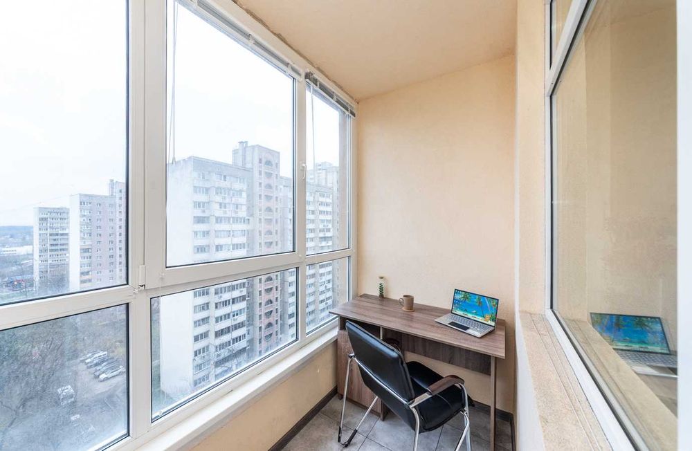 Продається готова 1-кімн.квартира ЖК Варшавський 40 кв.м, 11 поверх