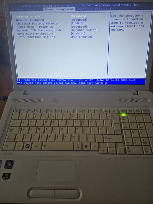 Sprzedam dwa laptopy na części