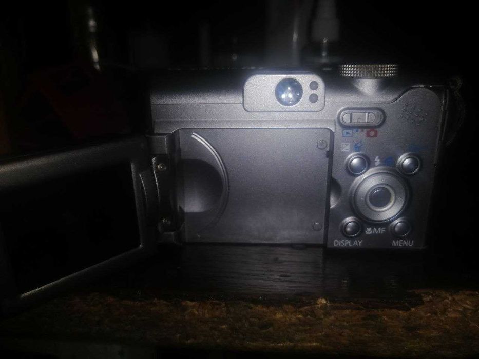 Canon A 620 Фотоапарат цифровий