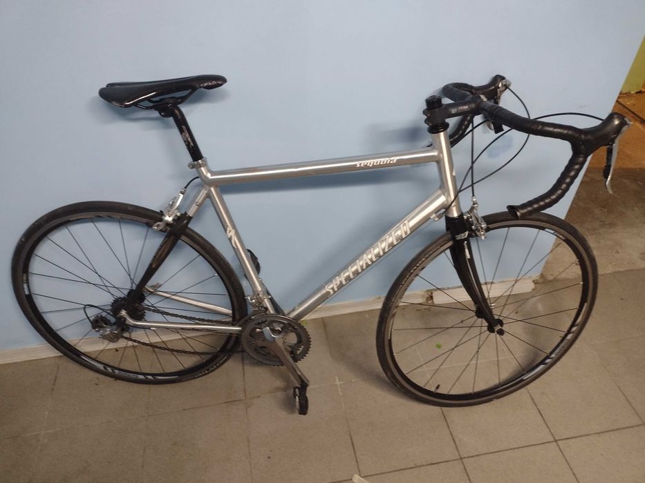 Sportowy rower szosowy SPECIALIZED Sequoia