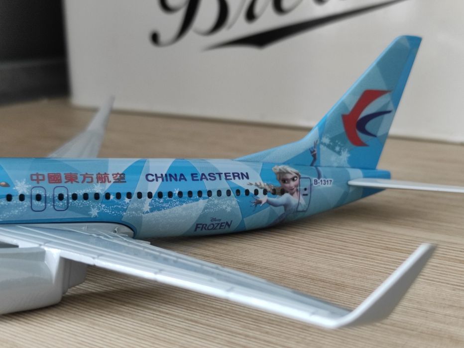 Model  Boeing 737