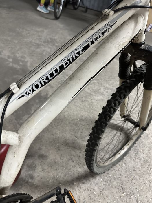Bicicleta World bike tour
