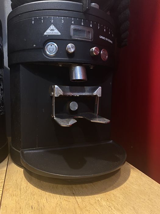 Продам кавомолку Mahlkönig