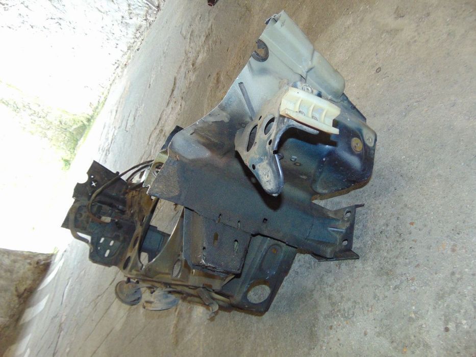Volvo 480 frente de chapa " usado em bom estado