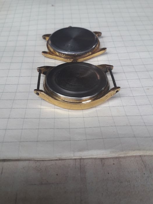 Продам часы луч кварцевые СССР