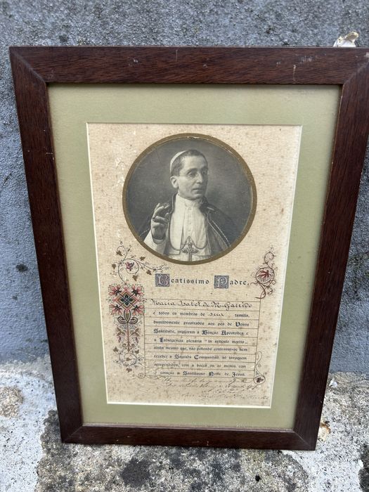 Moldura em madeira exótica