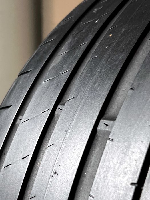 Pneus Yokohama Advan Sport - 235/35/19 - Excelentes