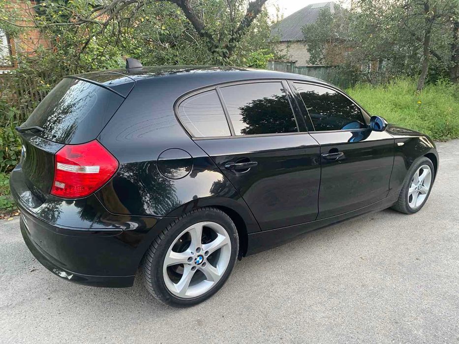 Продам BMW 1 Series 2008