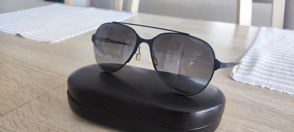 Okulary przeciwsłoneczne CARRERA