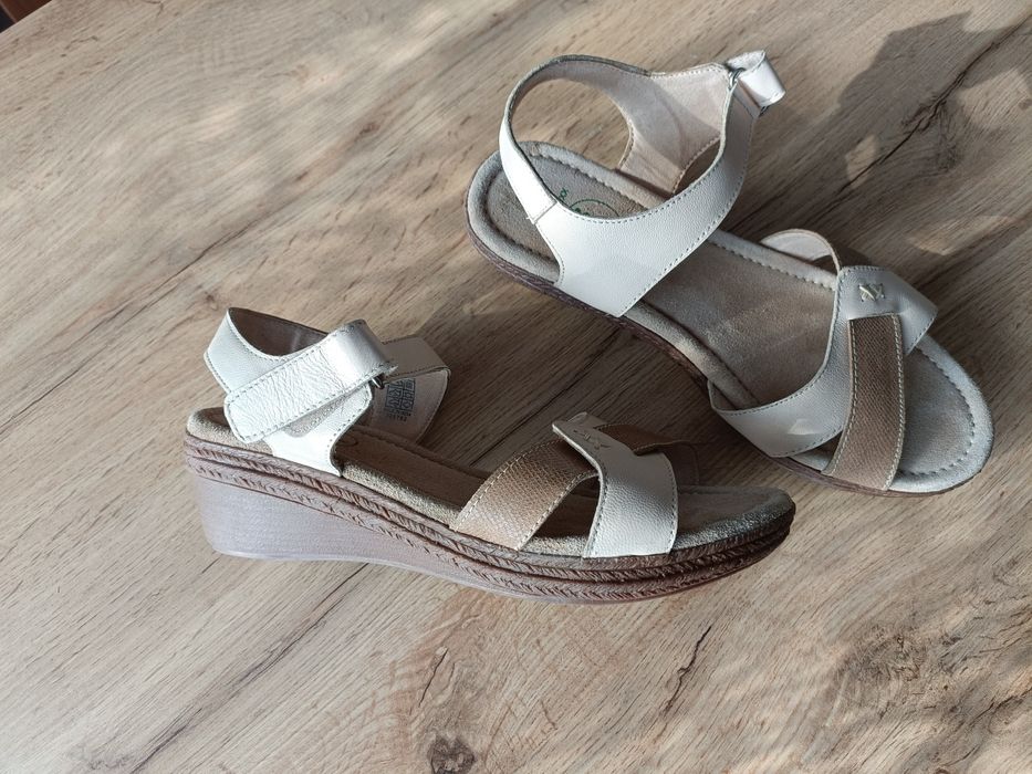 Nowe sandały damskie skórzane footflexx 40