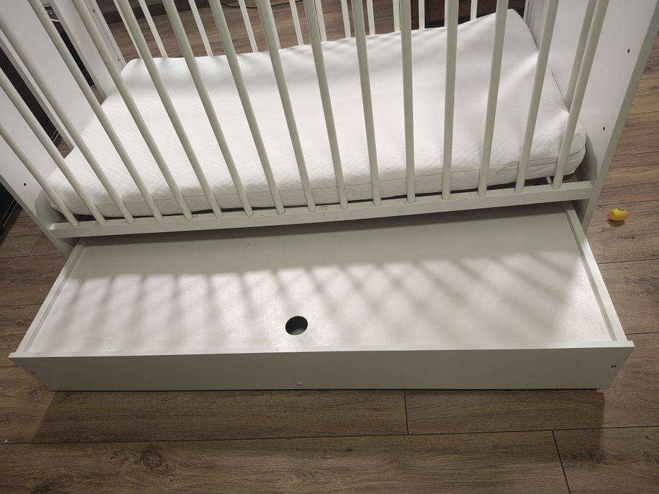 Łóżeczko niemowlęce 120 x 60 z materacem i szufladą KLUPŚ