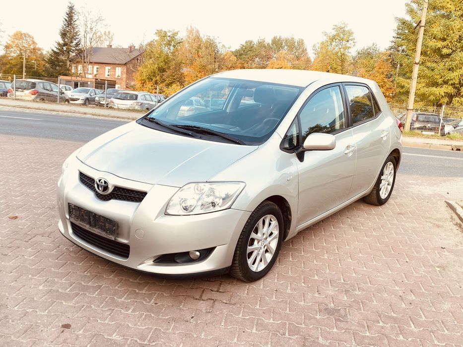 Sprzedam toyote auris rok 2008 poj 1.6 przeb 169 tyz zadbany