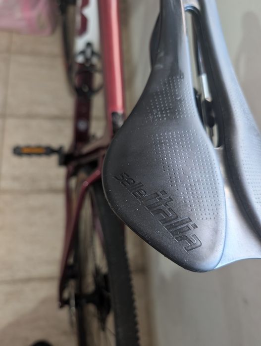 Bicicleta de Gravel 3T Exploro Primo Rival  1x11 Cherry