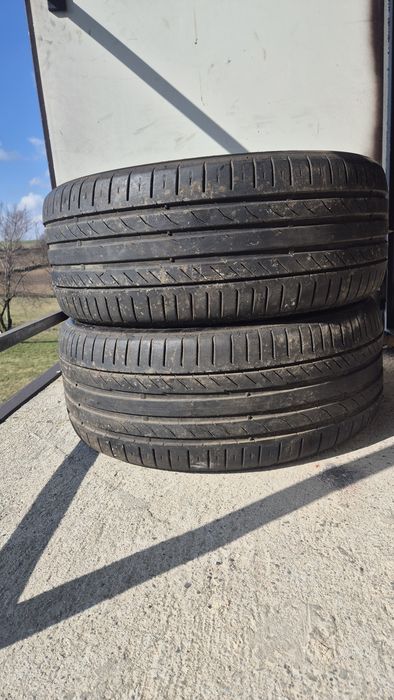 235/40 R19 Continental 2 szt