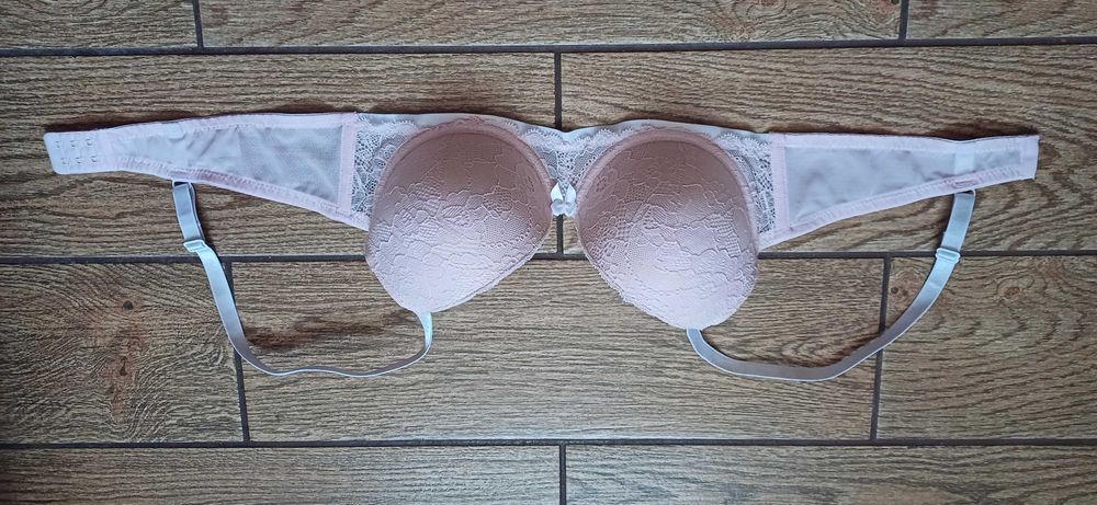Różowy biustonosz Janina r. 80 B push up