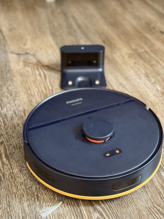 Продається робот-пилосос миючий Philips 2000