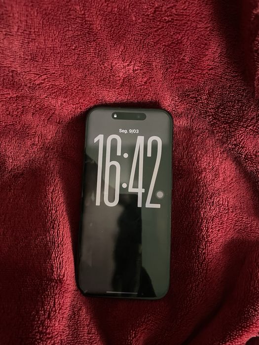 P.ex:Iphone novo 15 pro funcional