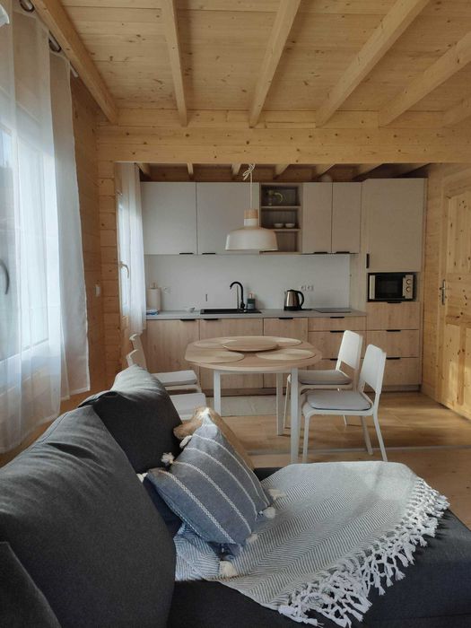 TORFU – kameralne domki w Sianożętach | Natura •Spokój •Morze •Alpaki