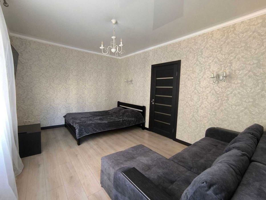 Посуточно свободна  своя новая евродвушка  ЖК Радужный 2+2