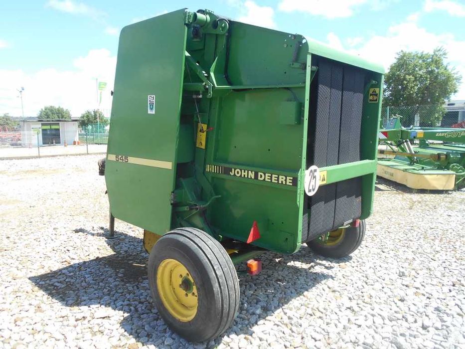 Enfardadeira de rolos John Deere 545
