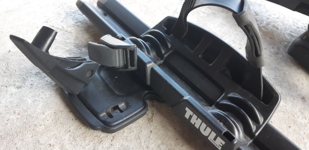 Thule Proride 598 Black uchwyt rowerowy na dach
