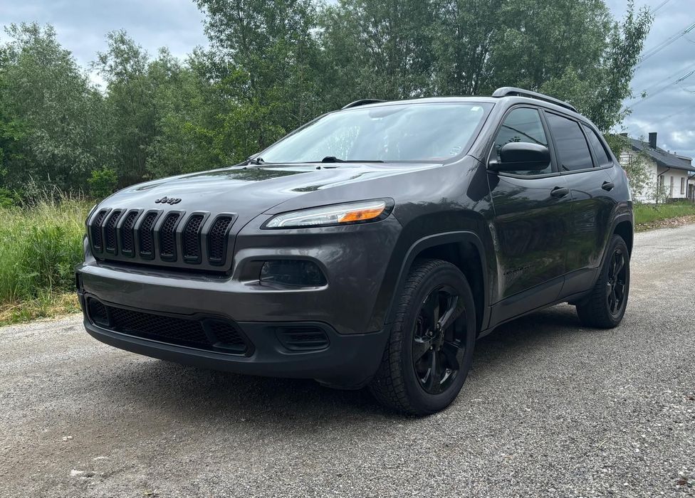 Jeep Cherokee Auto Na Miejscu w PL Mała Szkoda!!!