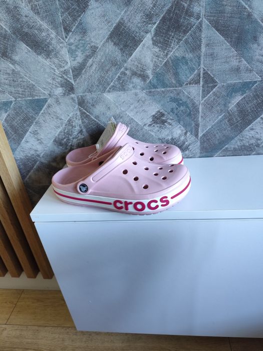 Nowe klapki Crocs Iconic Comfort pudrowy róż rozm 39