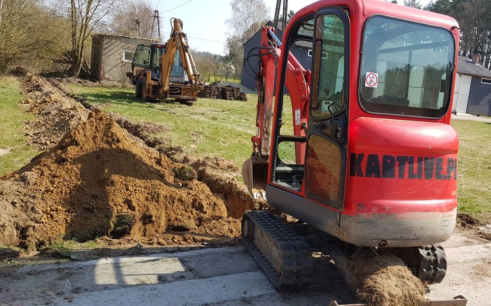 Usługi mini koparką i ładowarką teleskopowa