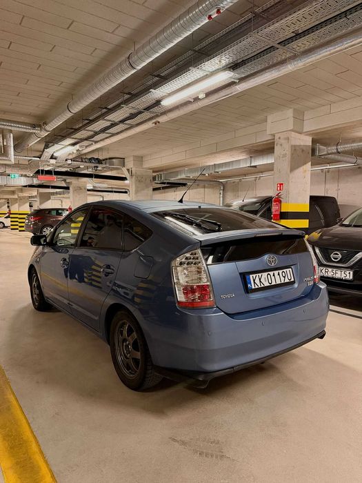 PRIUS NHW20 / LPG / 2006 r. / OC do 02.2027 / BT do 08.2027