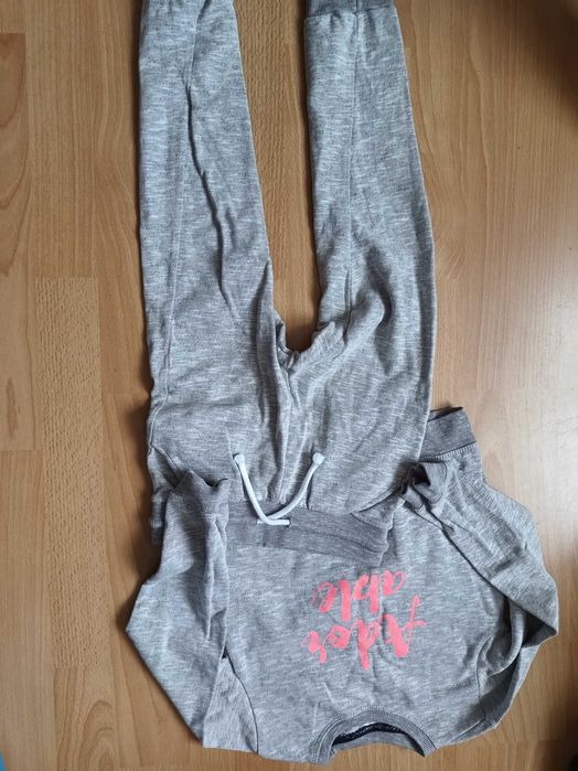 Dres 122 bluza spodnie