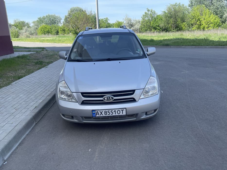 Продам Kia Carnival 2.9 D avtomat