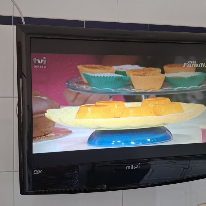 Tv  Mttsaí preta