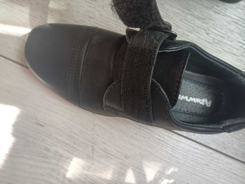 Buty eleganckie galowe 32