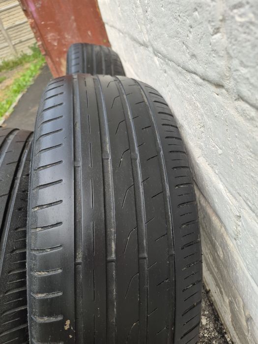 Продам  летние шини 215 65 16  тойо  проксес 2